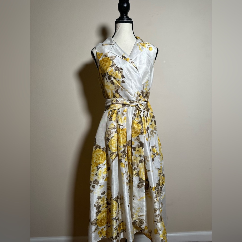 Jessica Howard size 4 yellow Sunday dress